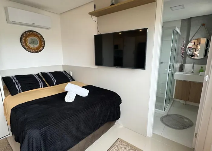 The Park- No Coracao De Poa Apartment